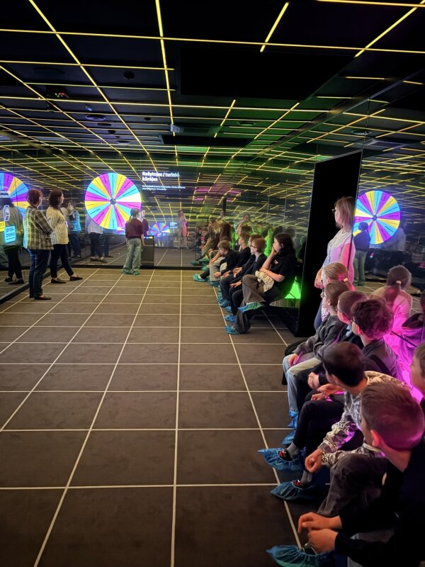 Vilniaus karjeros centre įvyko LINEŠA  iniciatyva „Šok į tėvų klumpes“
